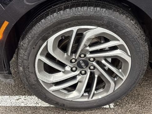 Used 2025 Lincoln Navigator Reserve AWD/4WD image 10