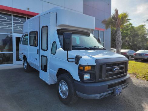 Used 2011 Ford E-350 and Econoline 350 Extended Super Duty w/ PWR Group RWD image 3