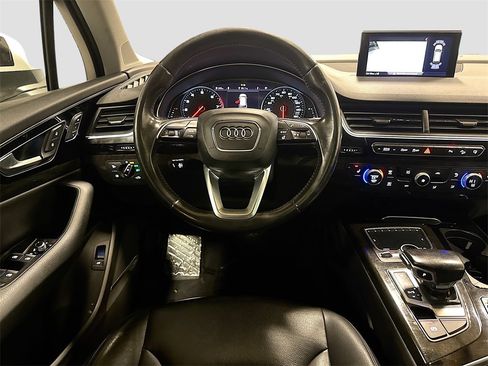 Used 2017 Audi Q7 3.0T Premium Plus w/ Premium Plus Package image 28