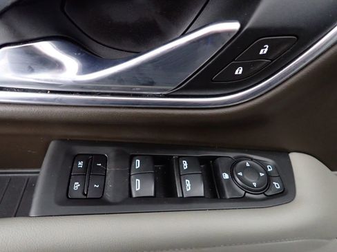 Used 2021 Chevrolet Tahoe LT AWD/4WD image 23