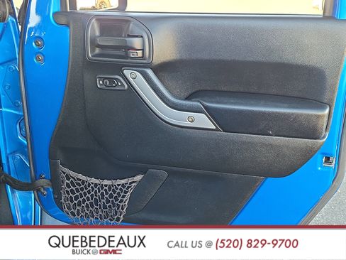 Used 2016 Jeep Wrangler Unlimited Sahara w/ Connectivity Group AWD/4WD image 25
