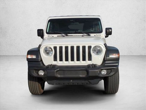 Used 2018 Jeep Wrangler Unlimited Sport S image 2