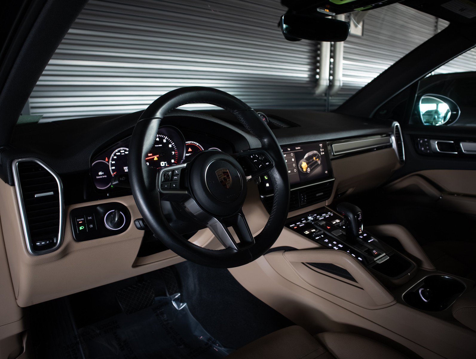 Certified 2023 Porsche Cayenne Platinum Edition AWD/4WD image 4