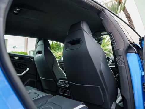 New 2025 Lamborghini Urus SE image 32