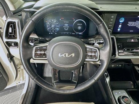 Used 2023 Kia Sorento SX Prestige image 13