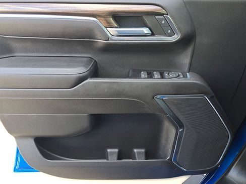 Used 2022 Chevrolet Silverado 1500 RST image 11