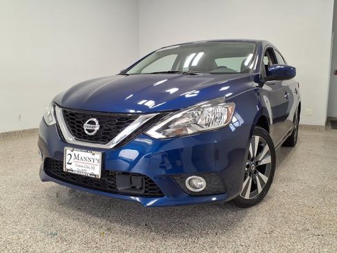 Used 2019 Nissan Sentra SV w/ Special Edition Pkg w/ Special Edition Package FWD image 1