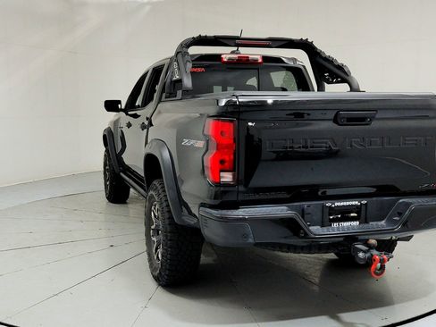 Certified 2024 Chevrolet Colorado ZR2 w/ ZR2 Convenience Package III AWD/4WD image 4
