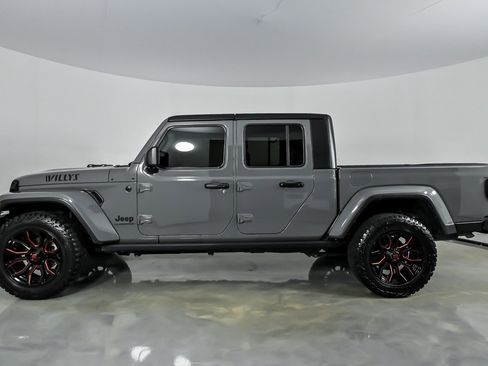 Used 2021 Jeep Gladiator Sport AWD/4WD image 6