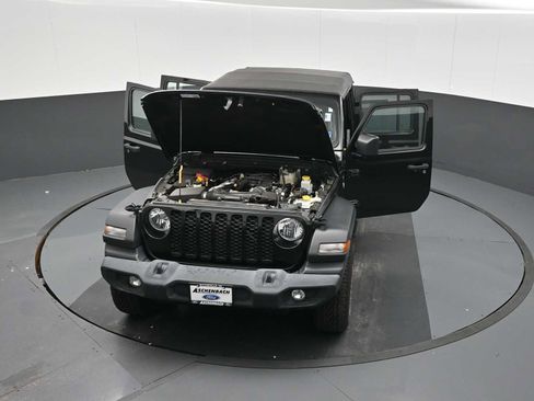 Used 2022 Jeep Gladiator Sport w/ Trailer Tow Package AWD/4WD image 56