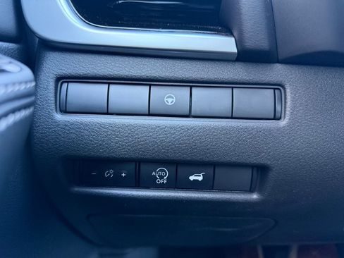 Certified 2025 Nissan Rogue SL image 22