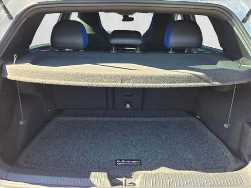 Used 2024 Volkswagen Golf R image 6