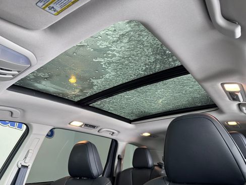 Used 2024 Subaru Ascent Touring image 22