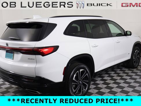Certified 2025 Buick Enclave Sport Touring AWD/4WD image 7