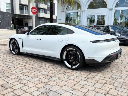 Used 2020 Porsche Taycan Turbo S image 22