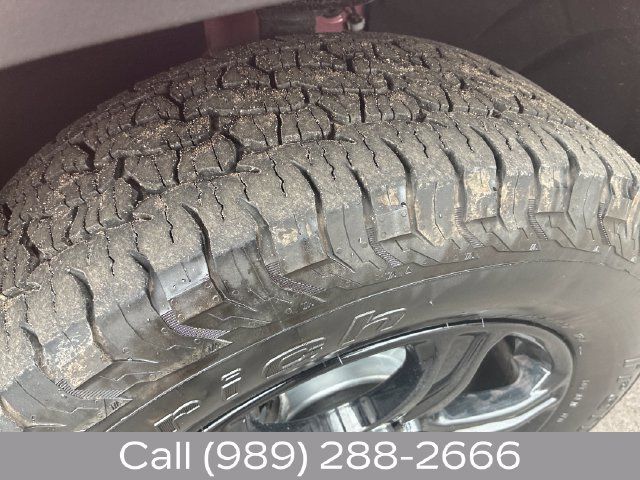 Used 2021 GMC Acadia AT4 w/ Trailering Package AWD/4WD image 8