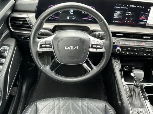 Certified 2025 Kia Telluride EX X-Line image 17