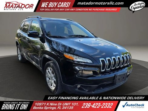 Used 2018 Jeep Cherokee Latitude FWD image 2
