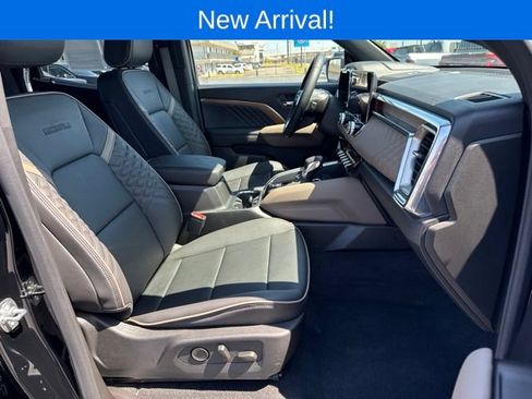 Used 2026 GMC Canyon Denali AWD/4WD image 18
