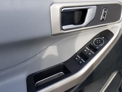 Certified 2023 Ford Explorer XLT w/ Equipment Group 202A image 11