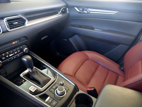 Used 2023 MAZDA CX-5 Carbon Edition image 26