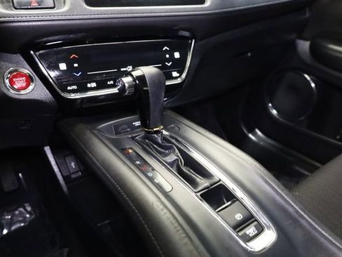Used 2018 Honda HR-V EX image 23