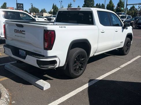 Used 2025 GMC Sierra 1500 Elevation w/ Preferred Package AWD/4WD image 3