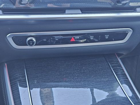 Used 2025 BMW X5 xDrive50e w/ Executive Package image 19