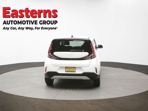 Used 2024 Kia Soul LX w/ Option Group 015 image 36