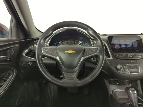 Used 2016 Chevrolet Malibu LT FWD image 16