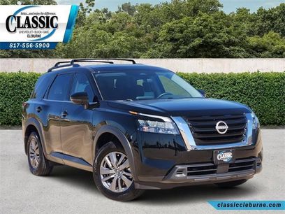 Used 2025 Nissan Pathfinder SV w/ SV Premium Package