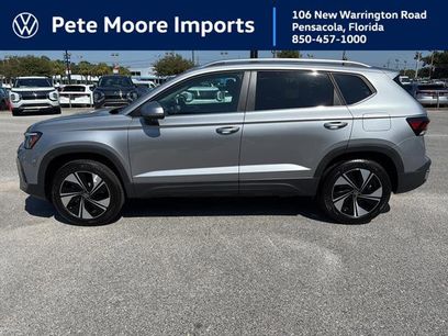 New 2025 Volkswagen Taos SE