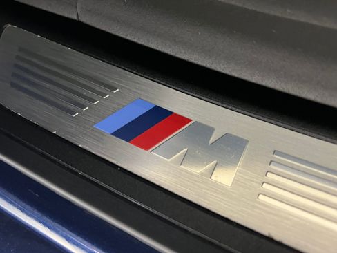 Used 2022 BMW 540i w/ M Sport Package image 34