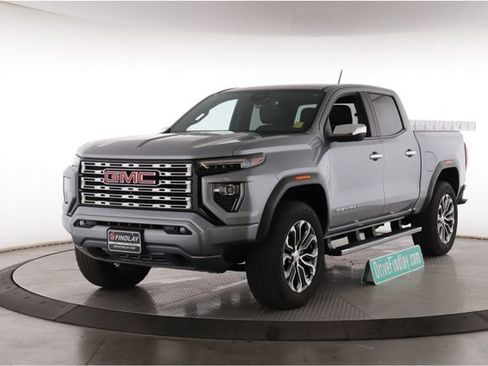 Used 2024 GMC Canyon Denali AWD/4WD image 10