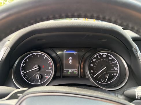 Used 2023 Toyota Camry SE w/ Convenience Package FWD image 40