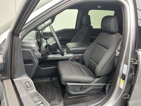 New 2025 Ford F150 XLT w/ Equipment Group 302A MID image 9