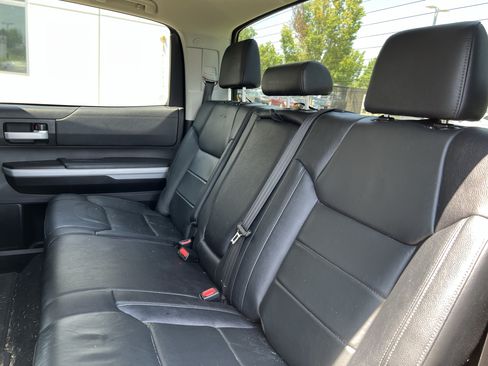 Used 2021 Toyota Tundra SR5 w/ SR5 Leather Package AWD/4WD image 33