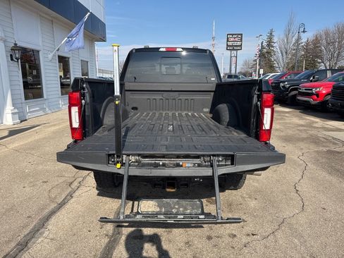 Used 2022 Ford F250 Lariat w/ Tremor Off-Road Package image 43