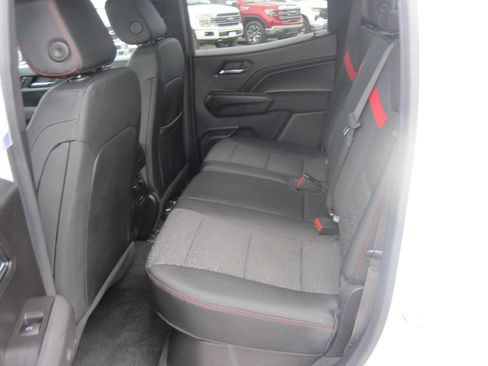 Used 2023 Chevrolet Colorado Z71 w/ Z71 Convenience Package 2 image 10