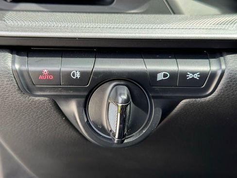 Certified 2022 Porsche 911 Carrera RWD image 26