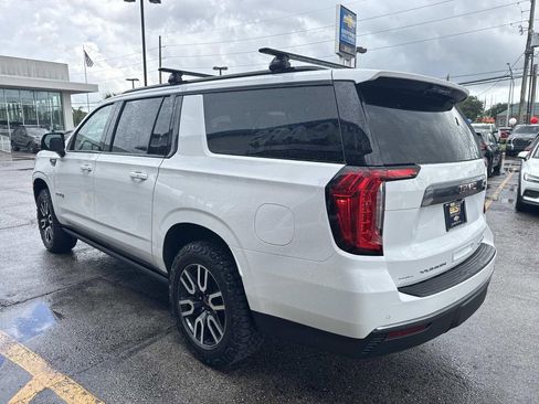 Used 2024 GMC Yukon XL AT4 w/ AT4 Premium Plus Package AWD/4WD image 6