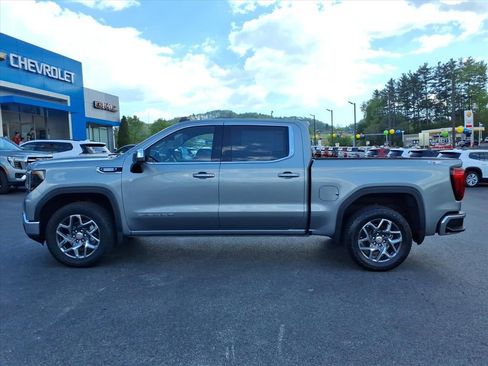 New 2026 GMC Sierra 1500 SLE AWD/4WD image 2