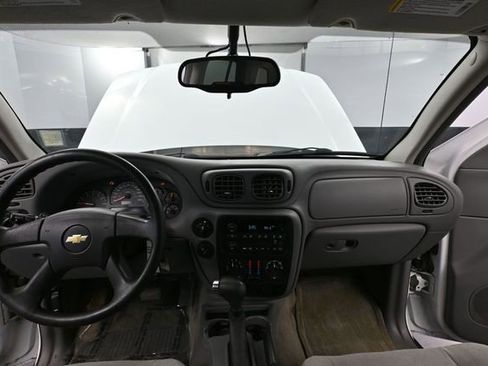 Used 2005 Chevrolet TrailBlazer LS w/ LS Preferred Equipment Group AWD/4WD image 22