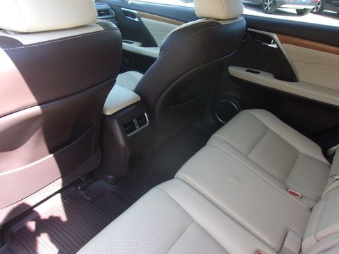 Used 2017 Lexus RX 350 AWD w/ Premium Package image 16
