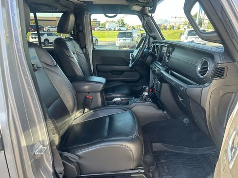 Used 2021 Jeep Wrangler Unlimited Rubicon 4xe w/ Steel Bumper Group image 15