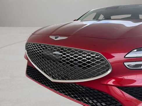 Used 2023 Genesis G70 2.0T image 2