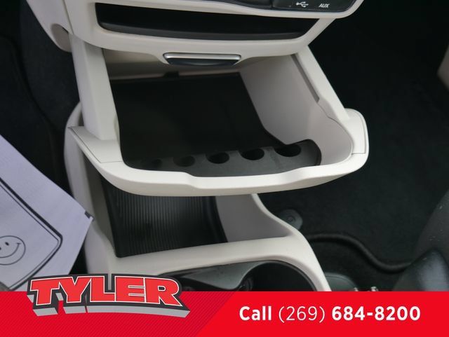 Used 2017 Chrysler Pacifica LX FWD image 31