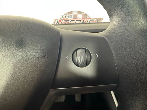 Used 2020 Tesla Model 3 Long Range image 16