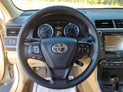 Used 2016 Toyota Camry LE image 24