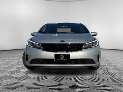 Used 2018 Kia Forte LX image 3